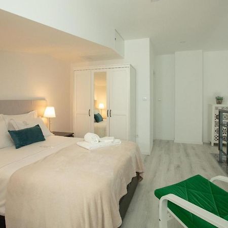 Aveiro'S Dock Apartments ภายนอก รูปภาพ